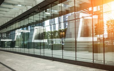 Storefront and curtain wall: what is the difference between them?