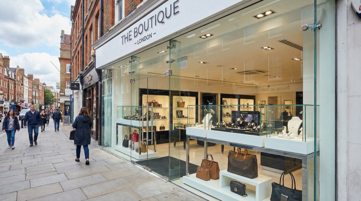 Frameless toughened glass shop front for boutique retail store